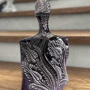 Mor Şekilli Çini Vazo