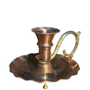 Bakır El ile Taşınan Mumluk Bakır